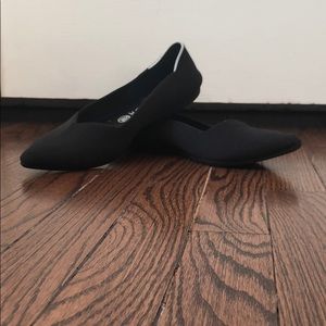 Rothy’s pointed flats